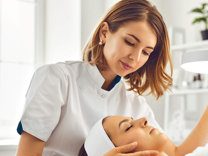 The Differences between Aestheticians, Estheticians & Dermatologists  Centre for Pure Skin 